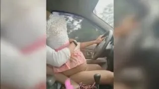 Cewek Baju Adat Viral Ngewe di Mobil