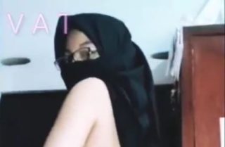 Auliani Tiara Joget Bugil Nungging Omek